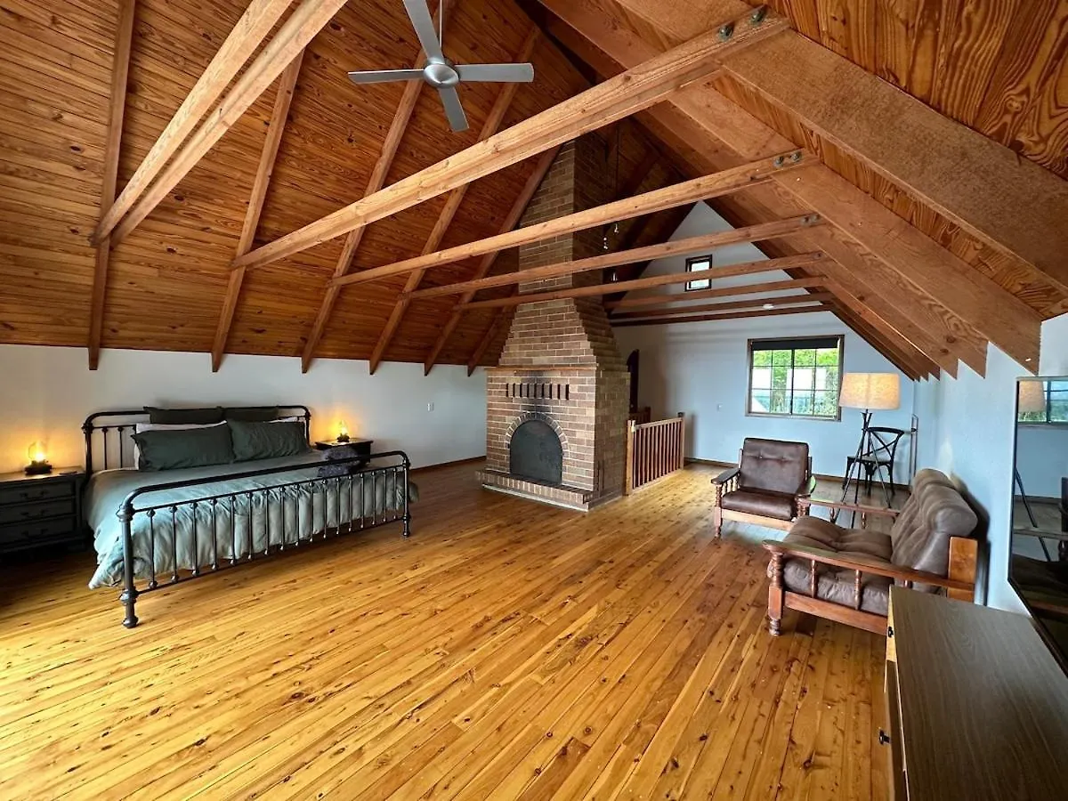 Holiday home Wren Abode 3 Bedroom A-Frame Home Lower Beechmont With Breakfast Basket