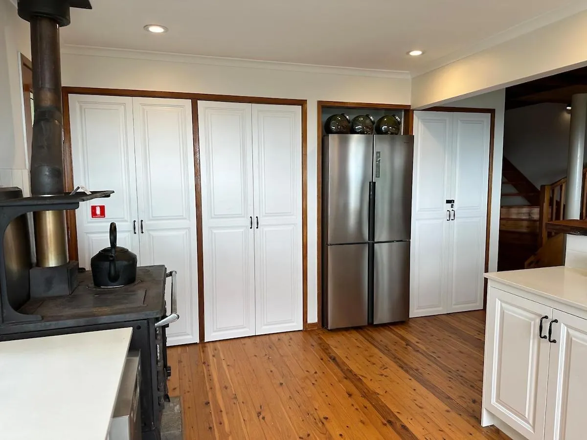 Holiday home Wren Abode 3 Bedroom A-Frame Home Lower Beechmont With Breakfast Basket